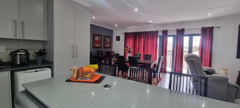 2 Bedroom Property for Sale in Reebok Western Cape
